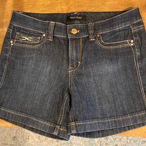 White house Black market Size 2 dark denim cuffed shorts